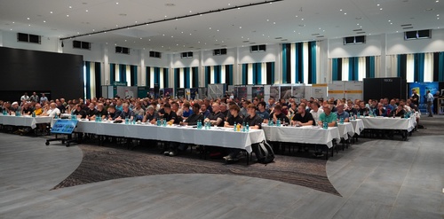 Titelbild zum News-Artikel: Etwa 270 Teilnehmende informierten sich über aktuelle Fragen in der Praxis